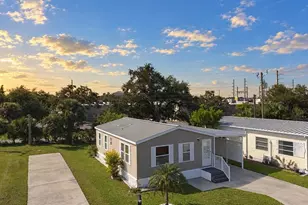 6904 Cortez Road W, Bradenton, FL 34210 - Photo 3