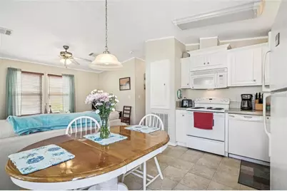 6904 Cortez Road W #10, Bradenton, FL 34210 - Photo 13