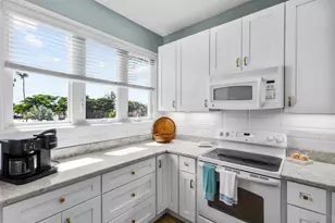 521 Forest Way, Longboat Key, FL 34228 - Photo 5