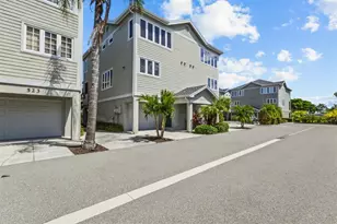 521 Forest Way, Longboat Key, FL 34228 - Photo 1
