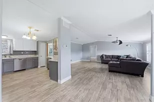 583 Portside Dr, North Port, FL 34287 - Photo 11
