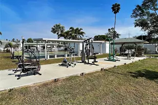 23 Siesta Cir W, Osprey, FL 34229 - Photo 59