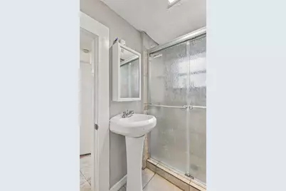 146 13th Avenue NE, Saint Petersburg, FL 33701 - Photo 25