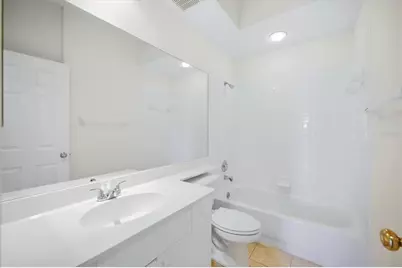 5056 Oak Run Drive, Sarasota, FL 34243 - Photo 31
