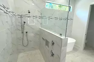 2110 Michele Dr, Sarasota, FL 34231 - Photo 27