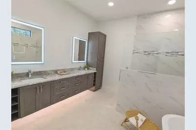 2110 Michele Drive, Sarasota, FL 34231 - Photo 25