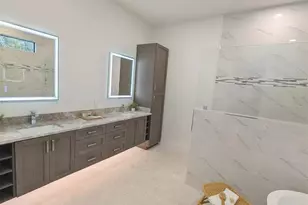 2110 Michele Dr, Sarasota, FL 34231 - Photo 25