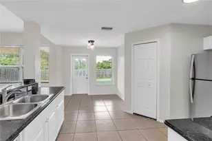 11779 Shirburn Cir, Parrish, FL 34219 - Photo 11