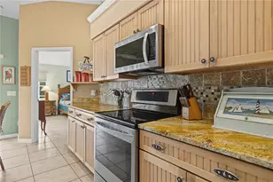 107 Byron Ct, Rotonda West, FL 33947 - Photo 23