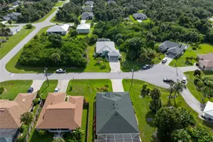 107 Byron Ct, Rotonda West, FL 33947 - Photo 9