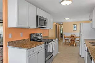 15682 Brookridge Blvd, Brooksville, FL 34613 - Photo 17