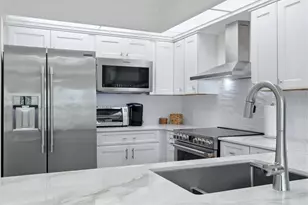 7768 Fairway Woods Dr, Sarasota, FL 34238 - Photo 21