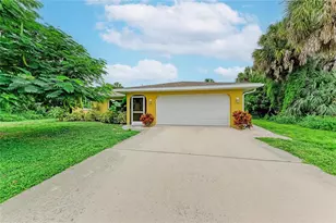 249 Fountain St, Port Charlotte, FL 33953 - Photo 9