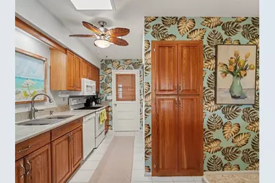 6818 11th Avenue W, Bradenton, FL 34209 - Photo 9