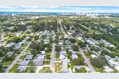 2921 Wood Street, Sarasota, FL 34237 - Photo 35