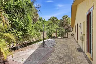 3280 Siesta Dr, Venice, FL 34293 - Photo 35