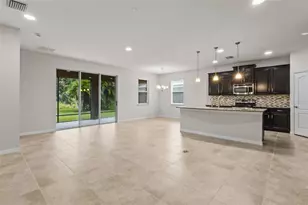2924 Oriole Dr, Sarasota, FL 34243 - Photo 15