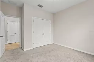 2924 Oriole Dr, Sarasota, FL 34243 - Photo 5