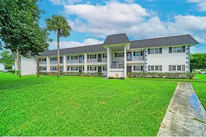 303 47th Avenue Drive W #157, Bradenton, FL 34207 - Photo 1