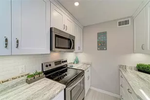 303 47th Ave Dr W, Bradenton, FL 34207 - Photo 19