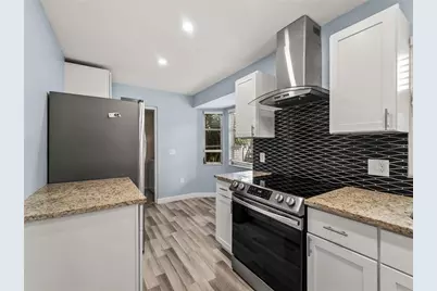 7113 Bright Creek Drive #100, Sarasota, FL 34231 - Photo 21