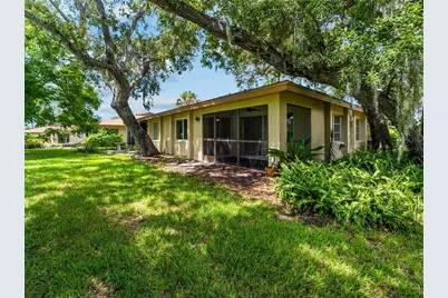 7113 Bright Creek Drive #100, Sarasota, FL 34231 - Photo 5