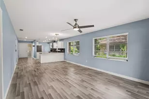 7113 Bright Creek Dr, Sarasota, FL 34231 - Photo 15