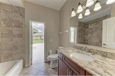 4315 73rd Terrace E, Sarasota, FL 34243 - Photo 43