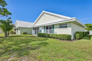 805 Harrington Lake Dr N, Venice, FL 34293 - Photo 1