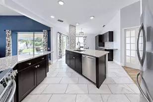 4115 Murfield Dr E, Bradenton, FL 34203 - Photo 13