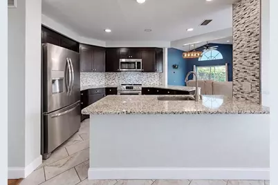 4115 Murfield Drive E, Bradenton, FL 34203 - Photo 9