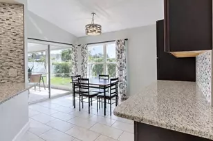 4115 Murfield Dr E, Bradenton, FL 34203 - Photo 15