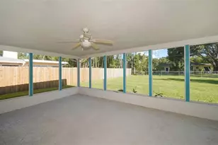 2141 Sunnyside Ln, Sarasota, FL 34239 - Photo 13