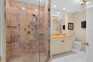 1281 Gulf Of Mexico Dr Dr, Longboat Key, FL 34228 - Photo 45