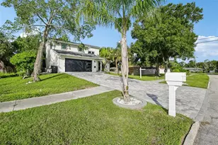 7324 Phillips St, Sarasota, FL 34243 - Photo 5
