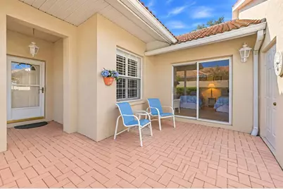 1273 Berkshire Circle, Venice, FL 34292 - Photo 5