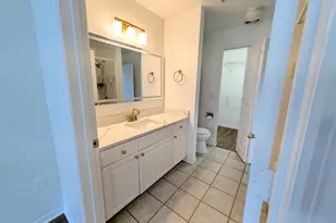 5691 Bidwell Pkwy, Sarasota, FL 34233 - Photo 5