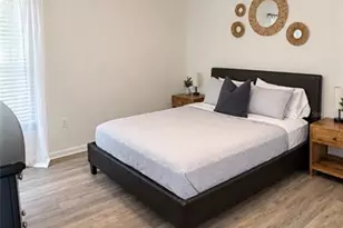 2343 Eugene St, Sarasota, FL 34231 - Photo 15
