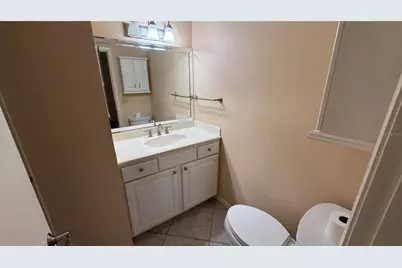 4541 Mohican Trail #20, Sarasota, FL 34233 - Photo 17