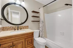 5996 Hibiscus Dr, Bradenton, FL 34207 - Photo 11