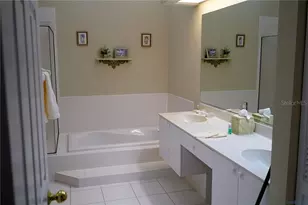 8718 53rd Terrace E, Lakewood Ranch, FL 34211 - Photo 11
