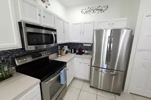3936 Yellowstone Cir, Sarasota, FL 34233 - Photo 11