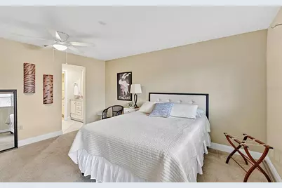 7143 Wood Creek Drive #203, Sarasota, FL 34231 - Photo 25