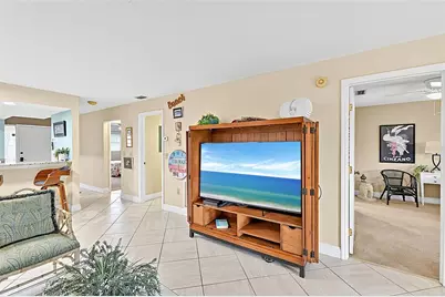 7143 Wood Creek Drive #203, Sarasota, FL 34231 - Photo 17