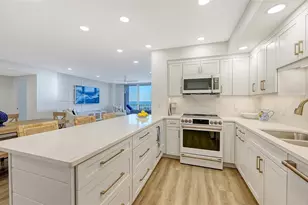 1212 Benjamin Franklin Dr, Sarasota, FL 34236 - Photo 3