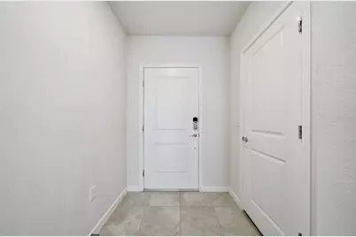 9469 Rally Spring Loop, Wesley Chapel, FL 33545 - Photo 5