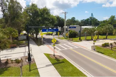 615 S Shade Avenue, Sarasota, FL 34237 - Photo 29