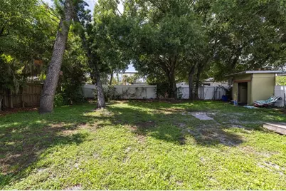 2316 Gull Lane, Sarasota, FL 34237 - Photo 31