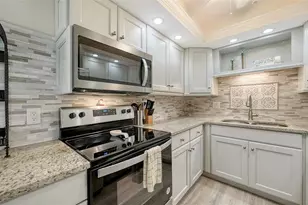 5855 Midnight Pass Rd, Sarasota, FL 34242 - Photo 23