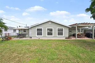 412 Redwood Rd, Venice, FL 34293 - Photo 17